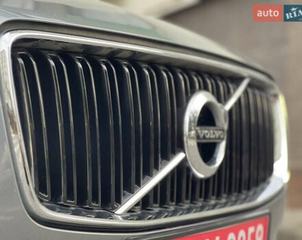 Сірий Вольво ХС90, об'ємом двигуна 2 л та пробігом 183 тис. км за 26500 $, фото 26 на Automoto.ua