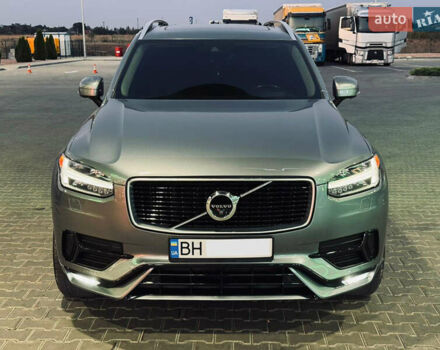 Серый Вольво ХС90, объемом двигателя 2 л и пробегом 315 тыс. км за 21500 $, фото 4 на Automoto.ua