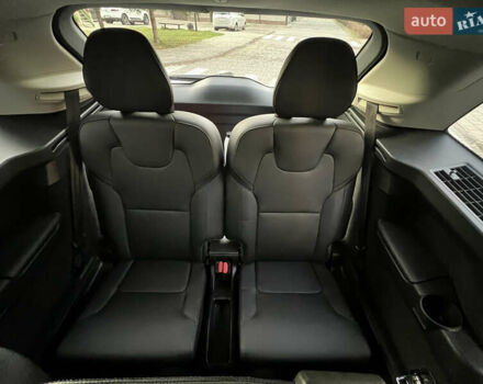 Сірий Вольво ХС90, об'ємом двигуна 2 л та пробігом 183 тис. км за 26500 $, фото 63 на Automoto.ua