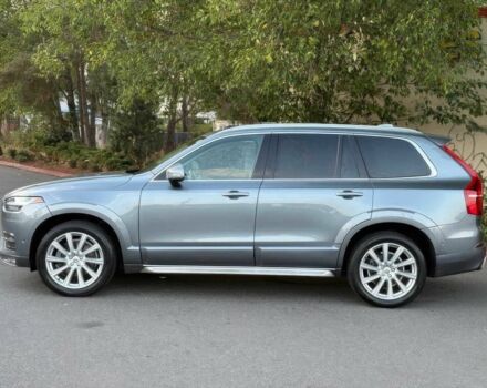 Серый Вольво ХС90, объемом двигателя 2 л и пробегом 72 тыс. км за 12300 $, фото 2 на Automoto.ua