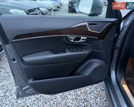Сірий Вольво ХС90, об'ємом двигуна 1.97 л та пробігом 163 тис. км за 26500 $, фото 13 на Automoto.ua