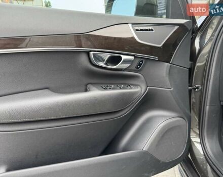 Сірий Вольво ХС90, об'ємом двигуна 1.97 л та пробігом 30 тис. км за 29700 $, фото 12 на Automoto.ua