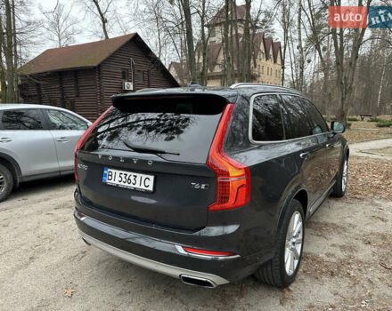 Сірий Вольво ХС90, об'ємом двигуна 2 л та пробігом 130 тис. км за 27300 $, фото 7 на Automoto.ua