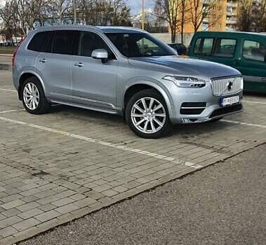 Серый Вольво ХС90, объемом двигателя 2 л и пробегом 185 тыс. км за 29000 $, фото 7 на Automoto.ua