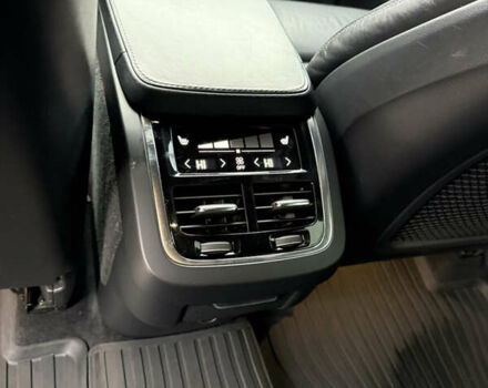 Серый Вольво ХС90, объемом двигателя 1.97 л и пробегом 200 тыс. км за 32000 $, фото 10 на Automoto.ua