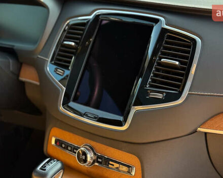 Сірий Вольво ХС90, об'ємом двигуна 1.97 л та пробігом 102 тис. км за 33000 $, фото 19 на Automoto.ua