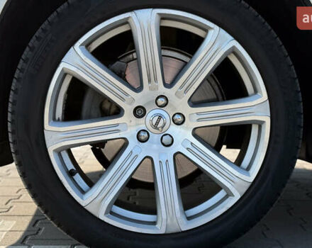 Сірий Вольво ХС90, об'ємом двигуна 1.97 л та пробігом 102 тис. км за 33000 $, фото 42 на Automoto.ua