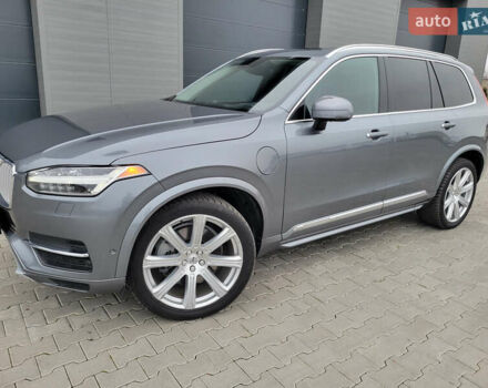 Серый Вольво ХС90, объемом двигателя 1.97 л и пробегом 180 тыс. км за 32000 $, фото 5 на Automoto.ua