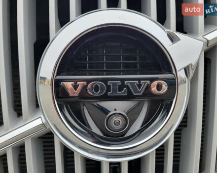 Серый Вольво ХС90, объемом двигателя 1.97 л и пробегом 180 тыс. км за 32000 $, фото 47 на Automoto.ua