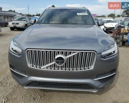 Серый Вольво ХС90, объемом двигателя 1.97 л и пробегом 123 тыс. км за 9600 $, фото 4 на Automoto.ua