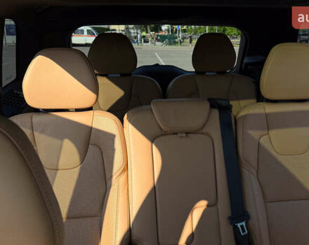 Сірий Вольво ХС90, об'ємом двигуна 1.97 л та пробігом 102 тис. км за 33000 $, фото 41 на Automoto.ua