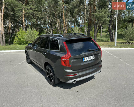 Сірий Вольво ХС90, об'ємом двигуна 1.97 л та пробігом 105 тис. км за 35555 $, фото 24 на Automoto.ua