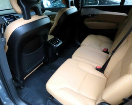 Серый Вольво ХС90, объемом двигателя 2 л и пробегом 37 тыс. км за 8500 $, фото 7 на Automoto.ua