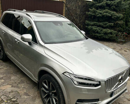 Серый Вольво ХС90, объемом двигателя 2 л и пробегом 34 тыс. км за 25500 $, фото 4 на Automoto.ua