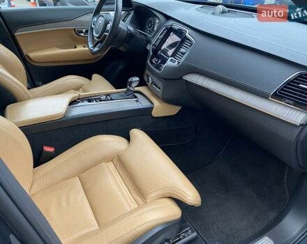 Сірий Вольво ХС90, об'ємом двигуна 1.97 л та пробігом 186 тис. км за 37500 $, фото 20 на Automoto.ua