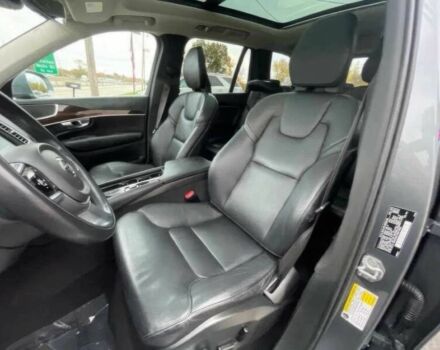 Сірий Вольво ХС90, об'ємом двигуна 2 л та пробігом 45 тис. км за 18900 $, фото 8 на Automoto.ua