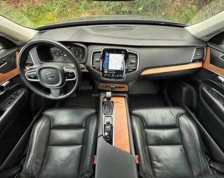 Сірий Вольво ХС90, об'ємом двигуна 2 л та пробігом 41 тис. км за 7500 $, фото 10 на Automoto.ua