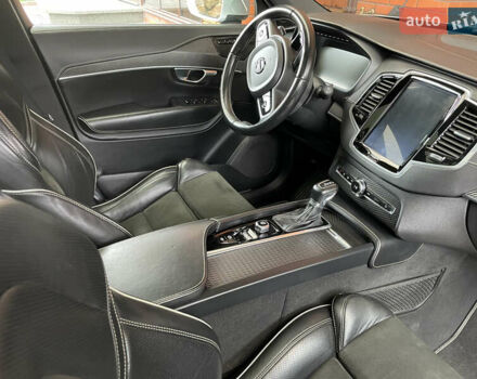 Серый Вольво ХС90, объемом двигателя 2 л и пробегом 82 тыс. км за 28900 $, фото 9 на Automoto.ua