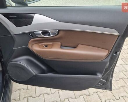 Сірий Вольво ХС90, об'ємом двигуна 1.97 л та пробігом 150 тис. км за 38500 $, фото 19 на Automoto.ua