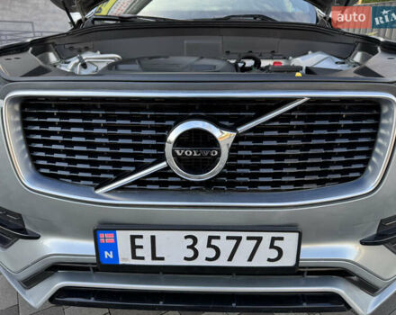 Серый Вольво ХС90, объемом двигателя 2 л и пробегом 82 тыс. км за 28999 $, фото 51 на Automoto.ua