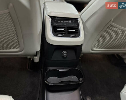 Серый Вольво ХС90, объемом двигателя 2 л и пробегом 93 тыс. км за 49999 $, фото 47 на Automoto.ua