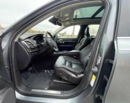 Сірий Вольво ХС90, об'ємом двигуна 2 л та пробігом 45 тис. км за 18900 $, фото 7 на Automoto.ua