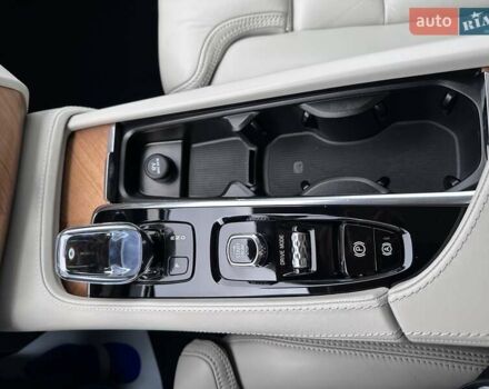 Вольво ХС90 2019 в Львове на Automoto.ua Серый Вольво ХС90, объемом двигателя 2 л и пробегом 146 тыс. км за 48486 $, фото 43 на Automoto.ua