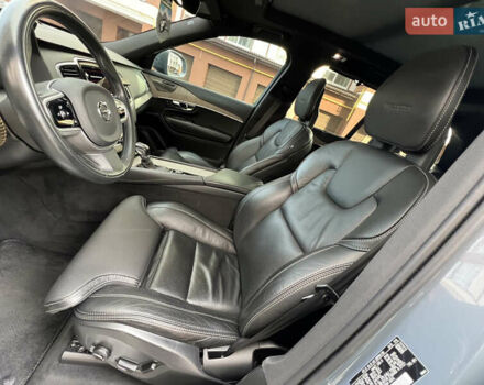 Серый Вольво ХС90, объемом двигателя 2 л и пробегом 143 тыс. км за 40400 $, фото 47 на Automoto.ua