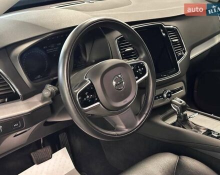 Вольво ХС90 2019 в Львове на Automoto.ua Серый Вольво ХС90, объемом двигателя 1.97 л и пробегом 117 тыс. км за 36900 $, фото 15 на Automoto.ua