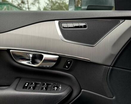 Сірий Вольво ХС90, об'ємом двигуна 1.97 л та пробігом 56 тис. км за 44500 $, фото 29 на Automoto.ua