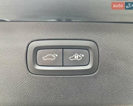 Сірий Вольво ХС90, об'ємом двигуна 1.97 л та пробігом 186 тис. км за 37500 $, фото 9 на Automoto.ua