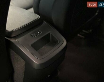 Вольво ХС90 2019 в Львове на Automoto.ua Серый Вольво ХС90, объемом двигателя 1.97 л и пробегом 117 тыс. км за 36900 $, фото 31 на Automoto.ua