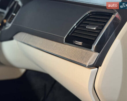 Серый Вольво ХС90, объемом двигателя 2 л и пробегом 93 тыс. км за 49999 $, фото 46 на Automoto.ua