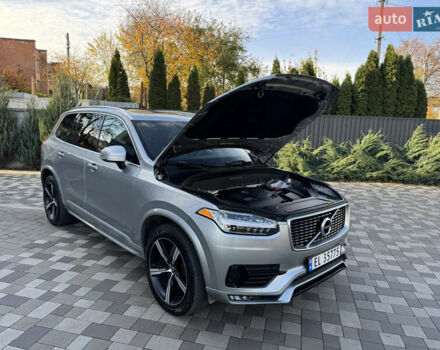 Серый Вольво ХС90, объемом двигателя 2 л и пробегом 82 тыс. км за 28999 $, фото 49 на Automoto.ua