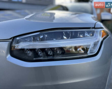 Серый Вольво ХС90, объемом двигателя 2 л и пробегом 82 тыс. км за 28999 $, фото 14 на Automoto.ua