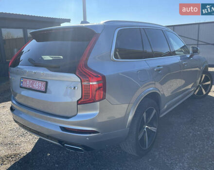 Серый Вольво ХС90, объемом двигателя 2 л и пробегом 82 тыс. км за 28900 $, фото 3 на Automoto.ua