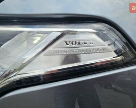 Сірий Вольво ХС90, об'ємом двигуна 1.97 л та пробігом 105 тис. км за 37000 $, фото 20 на Automoto.ua