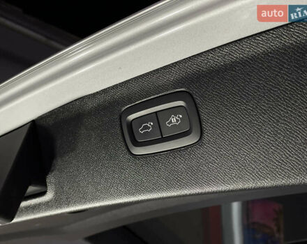 Вольво ХС90 2020 у Сумах на Automoto.ua Сірий Вольво ХС90, об'ємом двигуна 1.97 л та пробігом 64 тис. км за 53000 $, фото 22 на Automoto.ua