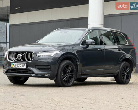 Серый Вольво ХС90, объемом двигателя 1.97 л и пробегом 127 тыс. км за 47900 $, фото 3 на Automoto.ua