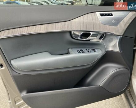 Серый Вольво ХС90, объемом двигателя 1.97 л и пробегом 42 тыс. км за 54000 $, фото 8 на Automoto.ua