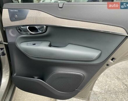 Серый Вольво ХС90, объемом двигателя 1.97 л и пробегом 42 тыс. км за 54000 $, фото 13 на Automoto.ua