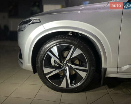 Вольво ХС90 2020 у Сумах на Automoto.ua Сірий Вольво ХС90, об'ємом двигуна 1.97 л та пробігом 64 тис. км за 53000 $, фото 8 на Automoto.ua