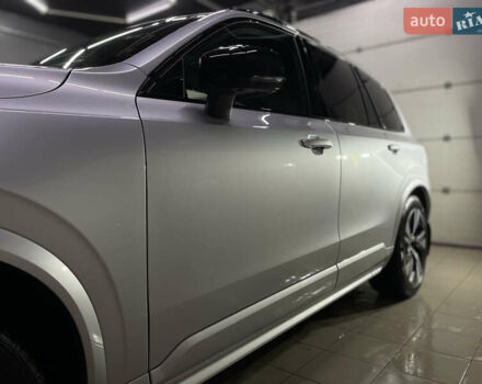 Вольво ХС90 2020 у Сумах на Automoto.ua Сірий Вольво ХС90, об'ємом двигуна 1.97 л та пробігом 64 тис. км за 53000 $, фото 5 на Automoto.ua