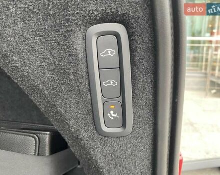 Серый Вольво ХС90, объемом двигателя 1.97 л и пробегом 42 тыс. км за 54000 $, фото 11 на Automoto.ua