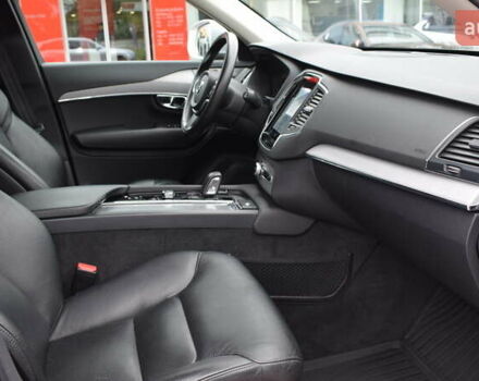 Вольво ХС90 2020 в Житомире на Automoto.ua Серый Вольво ХС90, объемом двигателя 1.97 л и пробегом 150 тыс. км за 34800 $, фото 5 на Automoto.ua