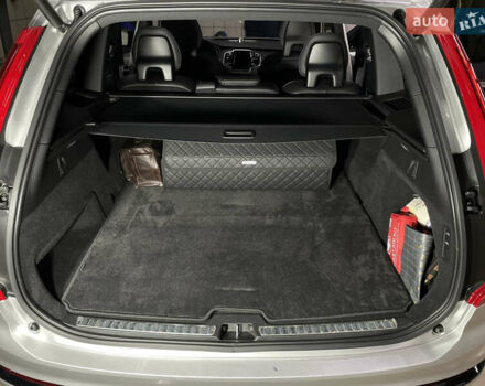 Вольво ХС90 2020 у Сумах на Automoto.ua Сірий Вольво ХС90, об'ємом двигуна 1.97 л та пробігом 64 тис. км за 53000 $, фото 23 на Automoto.ua