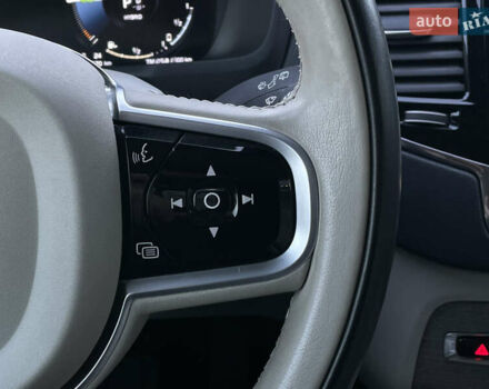 Серый Вольво ХС90, объемом двигателя 1.97 л и пробегом 159 тыс. км за 38999 $, фото 29 на Automoto.ua