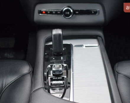 Серый Вольво ХС90, объемом двигателя 1.97 л и пробегом 150 тыс. км за 33300 $, фото 21 на Automoto.ua