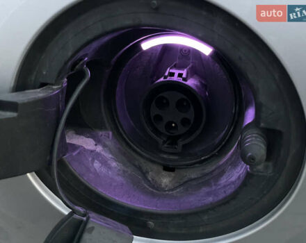 Серый Вольво ХС90, объемом двигателя 1.97 л и пробегом 159 тыс. км за 38999 $, фото 47 на Automoto.ua