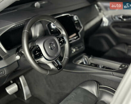 Вольво ХС90 2020 у Сумах на Automoto.ua Сірий Вольво ХС90, об'ємом двигуна 1.97 л та пробігом 64 тис. км за 53000 $, фото 33 на Automoto.ua